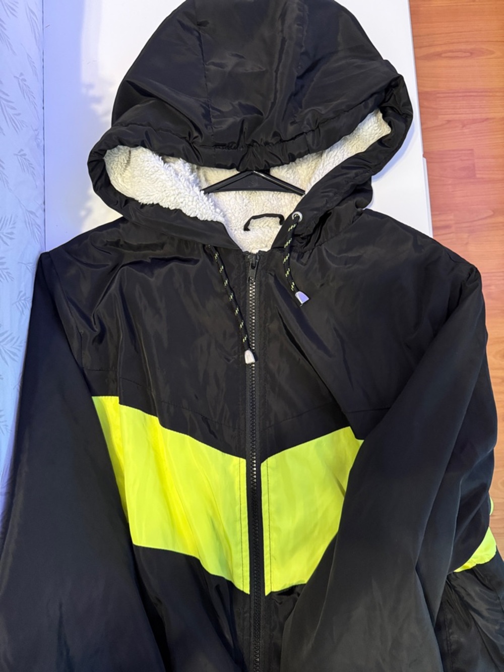 New Look Black and Neon Yellow Hooded Puffer Jacket